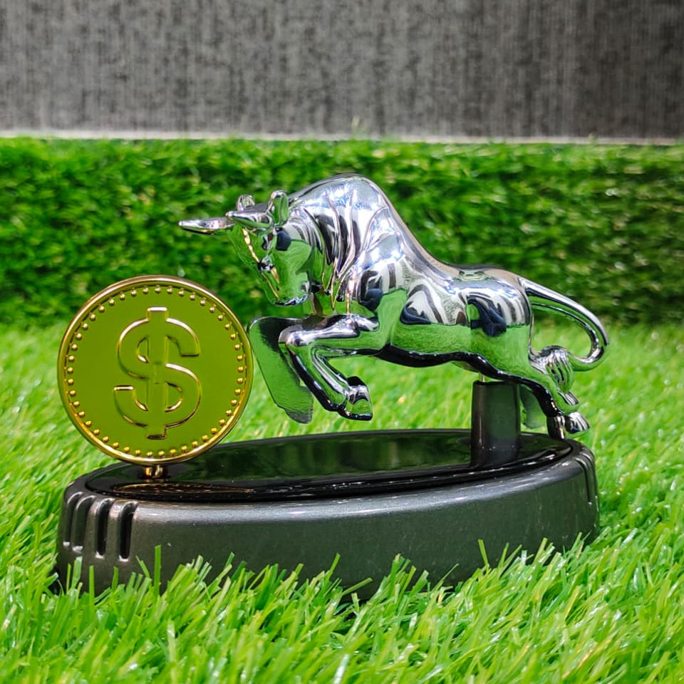 DECORA™ Solar Bull – Luxury Prosperity Car Fragrance