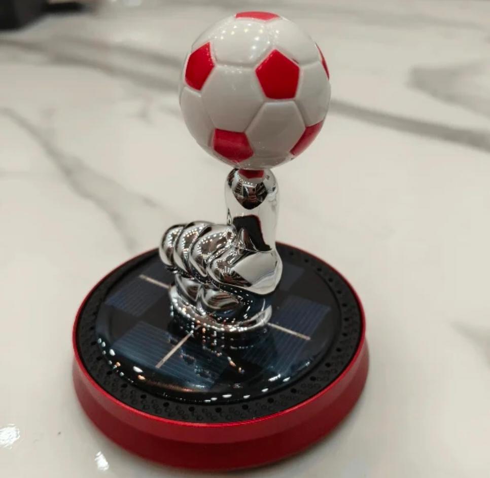 DECORA™ Solar Kick – Rotating Soccer Car Fragrance